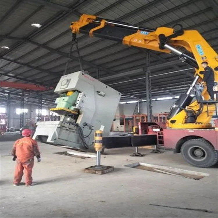 海尾镇80吨折臂吊车出租附近电话